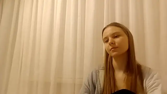 CrackShirker's cam snapshot