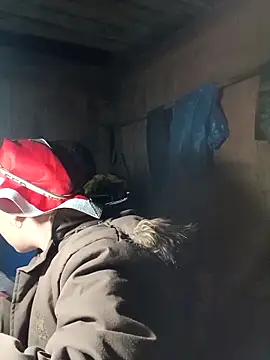 girl-hot2x's cam snapshot