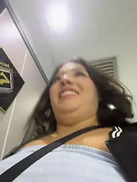 Hannah-Prada's cam snapshot