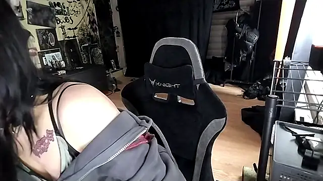 Shempert_ghot's cam snapshot