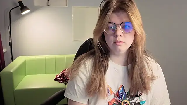 AminaBloom live sex cam