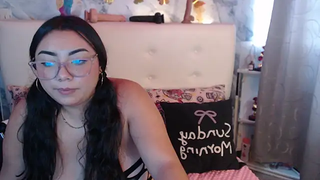 Nicolelewllss's cam snapshot