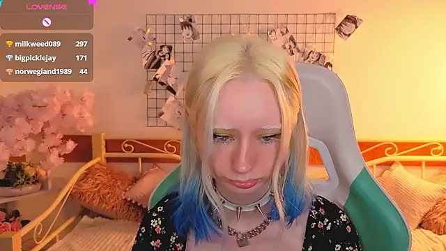 Katia_Kim's cam snapshot