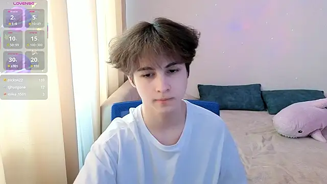 _LukaHayes_'s cam snapshot