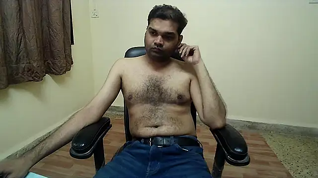 Kinky_Kumarr live sex cam