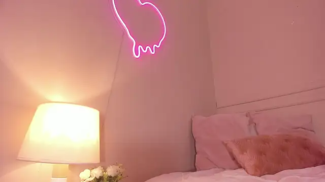 _lucia_18 live sex cam