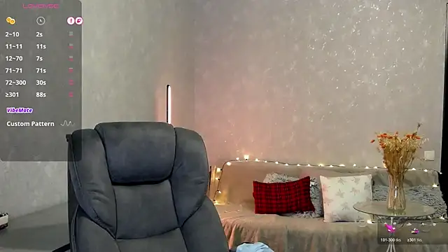 Naughty__Megan live sex cam