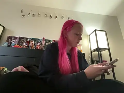 pinkhairfun16's cam snapshot