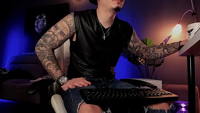 uptomatty live sex cam