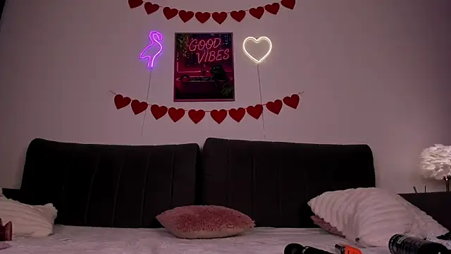 naomi_asian live sex cam