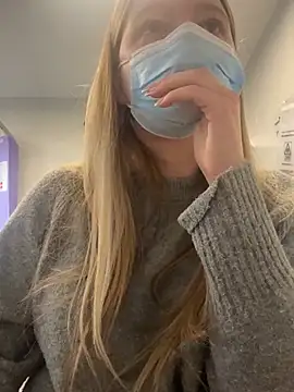 hazel_wood21's cam snapshot