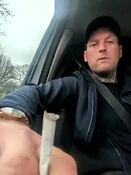 Xx32nlincsxX live sex cam