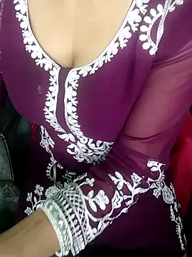 Hey_shiviii's cam snapshot