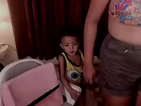 Asianyounggirl's cam snapshot