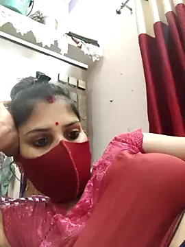 Maahi-Queen's cam snapshot