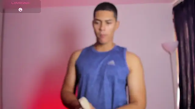 Iamdylan777 live sex cam