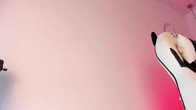 Brittany_cute18's cam snapshot