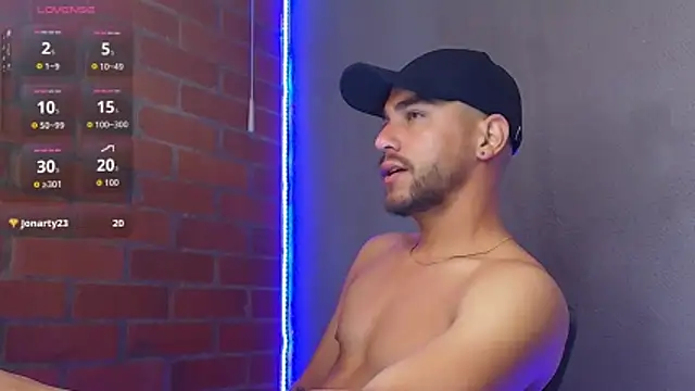 Leandro_valenzuela live sex cam