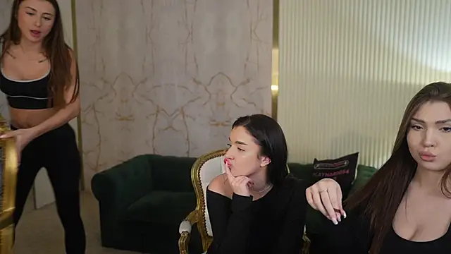 Luna_secretgirl live sex cam