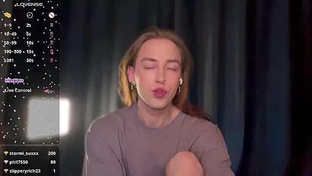 Avril_Pearly_ live sex cam