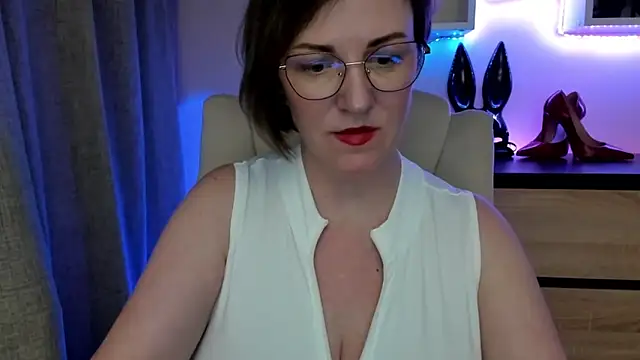 feliziaDesire live sex cam