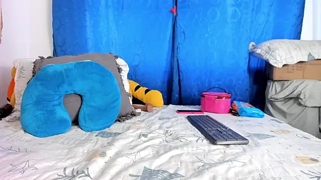 BlowMommy_ live sex cam