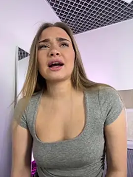 MonicaWestt live sex cam