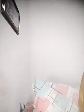 EbonyHorrny's cam snapshot