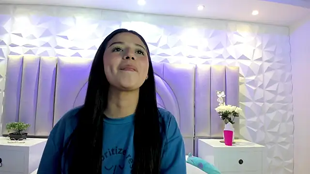 smiling_angeel's cam snapshot