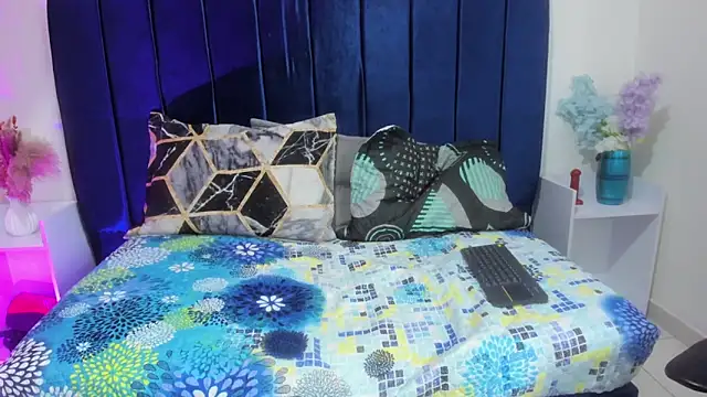 Aurora_wish's cam snapshot