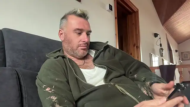 marcovik1 live sex cam