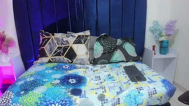 Aurora_wish's cam snapshot