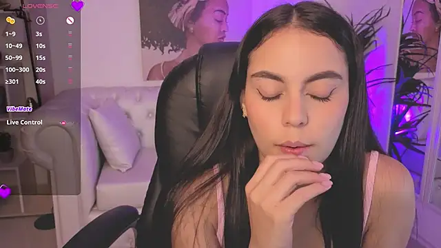 Aleejaa__ live sex cam