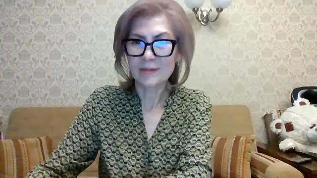 Elegant00Lady live sex cam