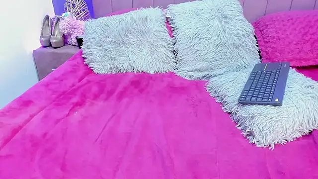 CintiaWalker live sex cam