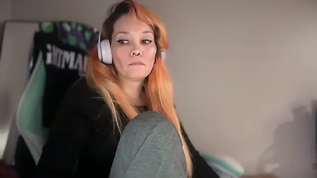 FRRANNKIE live sex cam