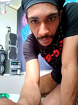 Mikaaa97 live sex cam