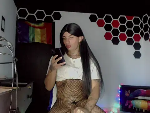 nebullax_mcqueen live sex cam