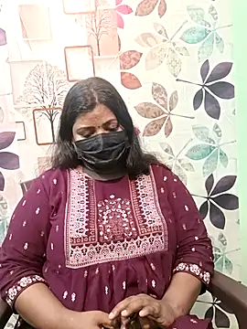 Tamil-Butterfly live sex cam