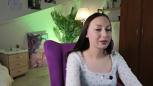 LorindaPliner's cam snapshot