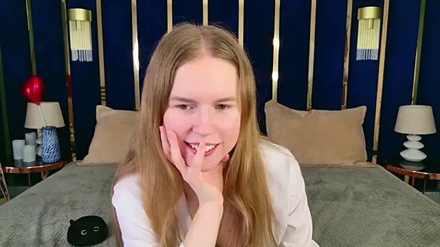 Alida_Brice's cam snapshot