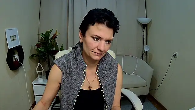 AvaSaturnian's cam snapshot