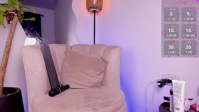 Ashley_Scale's cam snapshot