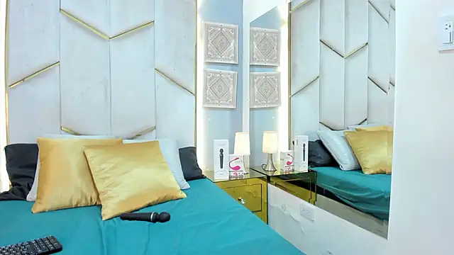 KarinaaCoxx's cam snapshot