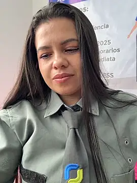 Ariana-07 live sex cam