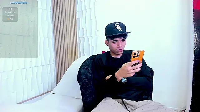 AmazingPartys live sex cam