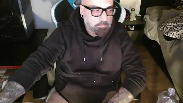 kh40xxxx's cam snapshot