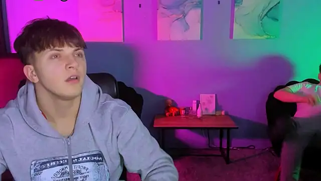 travis_wolf_'s cam snapshot