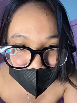 Leeeiuu live sex cam