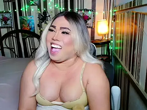 TsyummyCock4u live sex cam